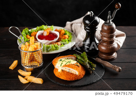 Cordon bleu and chicken nuggets 49479170