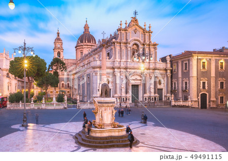 Catania Cathedral at night, Sicily, Italy Catania Cathedral at night, Sicily, Italy 49491115