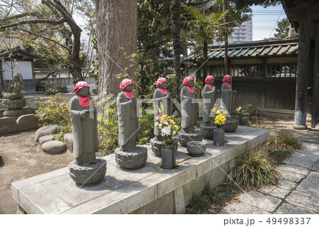 常立寺の六地蔵（藤沢市片瀬） 49498337