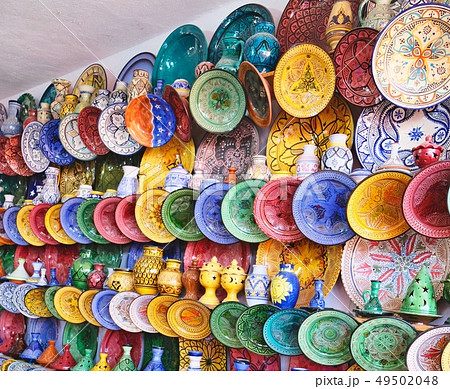 Ceramic dishes and other ceramic products made by 49502048