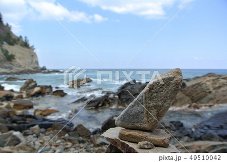 海 波 岩 49510042