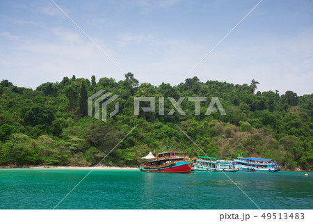 three boats 49513483