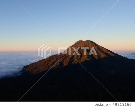 雲海と山 49515166