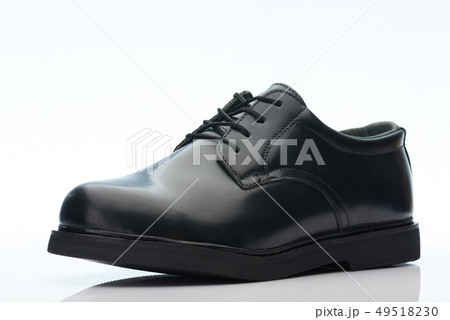 Angle view of leather classic shoe 49518230