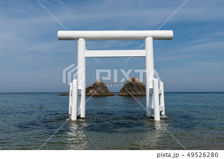 桜井二見ヶ浦の夫婦岩 49526280