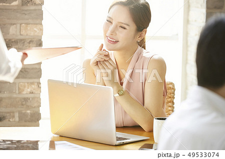 女性　ビジネス 49533074