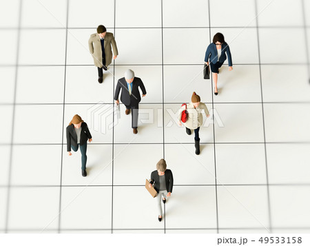 一方向に歩く人たち 49533158