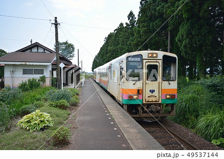 山形鉄道フラワー長井線　木造駅舎　羽前成田駅 49537144