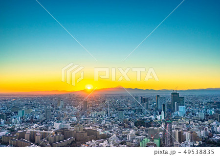 六本木ヒルズからの展望 夕焼け 朝焼け イメージ 【東京都】 六本木ヒルズからの展望 夕焼け 朝焼け イメージ 【東京都】 49538835