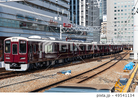 阪急神戸線 特急新開地行 1000系 の写真素材