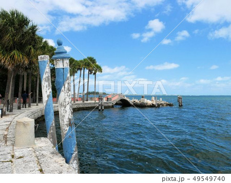 ビスカヤ宮殿と海　Villa Biscaya　　（フロリダ州マイアミ） 49549740