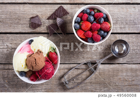 Mix of ice cream ball Mix of ice cream ball 49560008