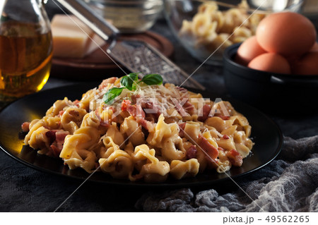 Fresh tortellini with homemade carbonara sauce Fresh tortellini with homemade carbonara sauce 49562265