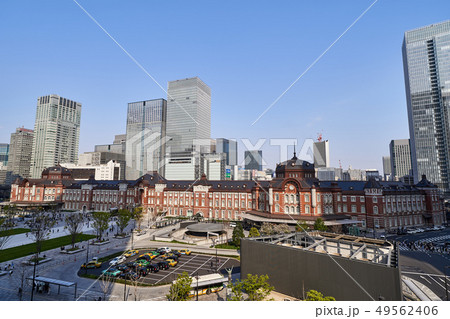 東京駅　丸の内口の風景 49562406