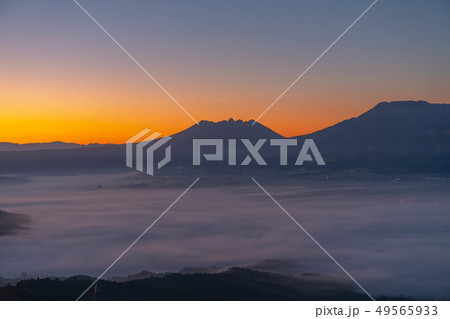雲海　マジックアワー　阿蘇　大観峰  49565933
