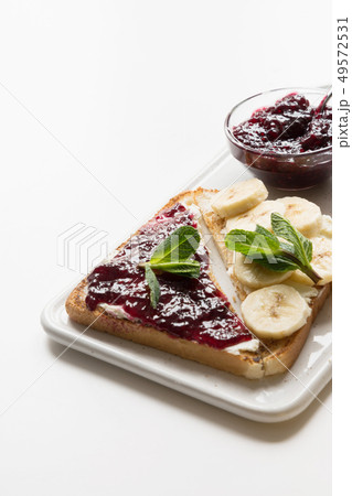 Sandwiches for healthy children's breakfast Sandwiches for healthy children's breakfast 49572531