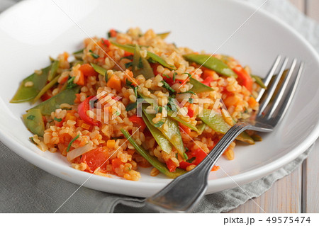 Bulgur Pilaf with Green Beans and red pepper 49575474