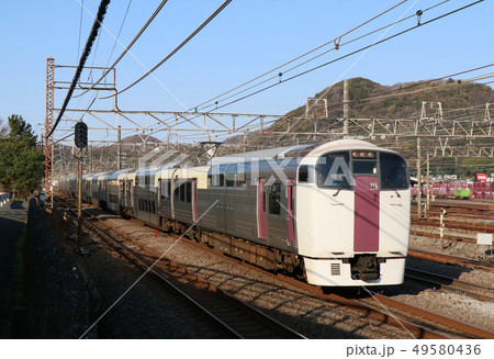 JR東日本 215系湘南ライナー JR東日本 215系湘南ライナー 49580436