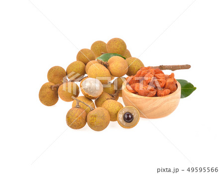 Fresh and dried Longan on white background 49595566