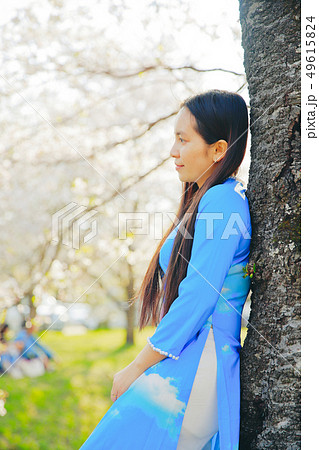 アオザイ 49615824