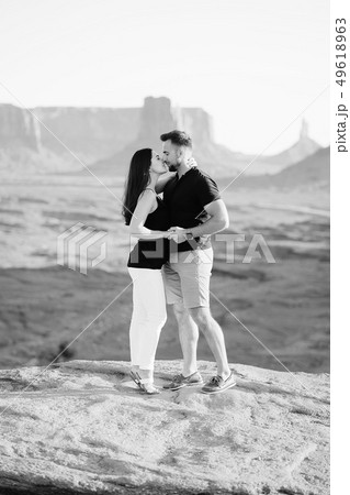 boyfriend proposing to wife in Arizona 49618963