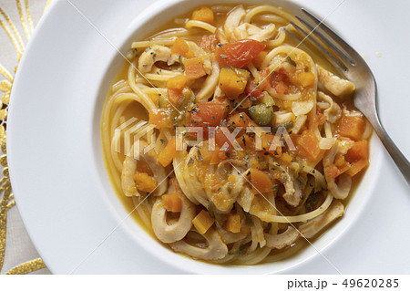野菜たっぷりスープパスタ 野菜たっぷりスープパスタ 49620285