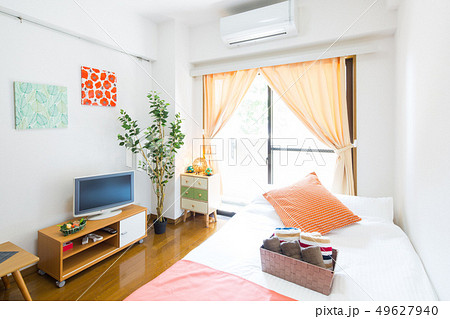 ベッドルーム 49627940