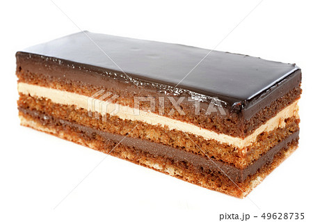 chocolate cake 49628735