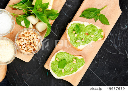 Bruschetta with pesto sauce Bruschetta with pesto sauce 49637639