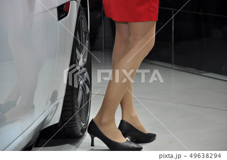 美脚とタイヤ 49638294