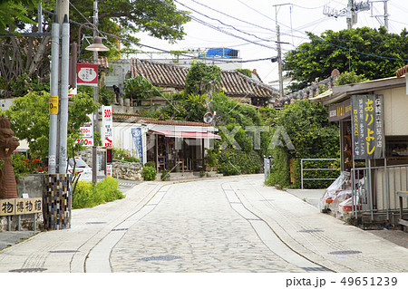 那覇市　壺屋やちむん通りの風景 49651239