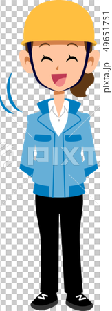 頷く建築現場作業員の女性　青い作業着 49651751