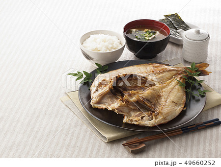 朝食鯛のひらき 49660252