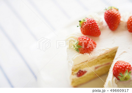 イチゴのショートケーキ 49660917