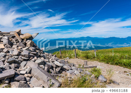 《長野県》美ヶ原高原・牛伏山の積石 49663188