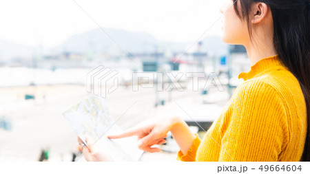 女子旅 駅 展望台 49664604