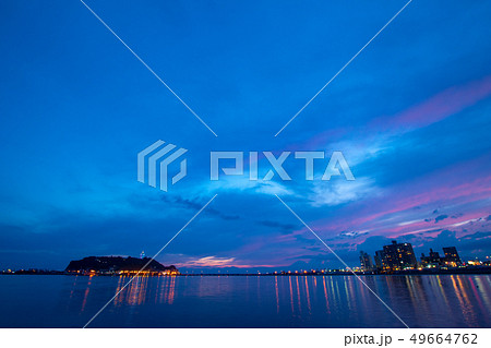 湘南江の島・鎌倉腰越の海岸夜景 湘南江の島・鎌倉腰越の海岸夜景 49664762