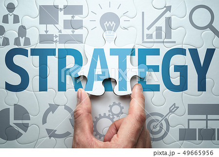 事業戦略を立てる。良い解決策を見つける。ジグソーパズルの最後のピースをはめる。 49665956