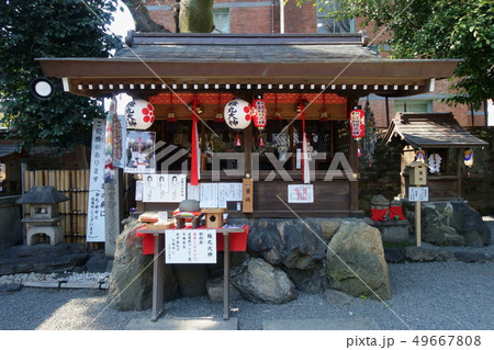京都にある菅原院天満宮の末社、梅丸社（梅丸大神）です 49667808