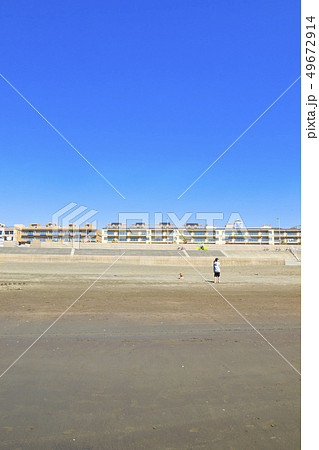 【神奈川県】江ノ島 砂浜と青空 【神奈川県】江ノ島 砂浜と青空 49672914