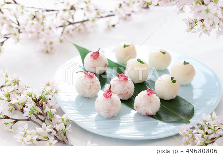 真鯛の手まり寿司　桜おにぎり 49680806