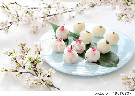 真鯛の手まり寿司　桜おにぎり 49680807