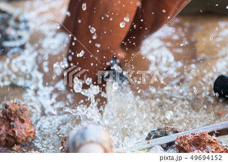 Repairing water supply pipes Repairing water supply pipes 49694152
