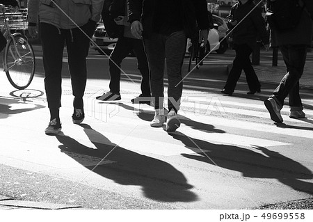 新宿の雑踏のイメージの写真素材