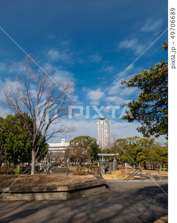 名古屋 神宮東公園から見たザライオンズミッドキャピタルタワーの写真素材