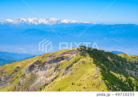 四阿山から望む根子岳と北アルプス (5月) 四阿山から望む根子岳と北アルプス (5月) 49710255