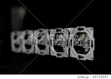 Five outlets in line, disassembled and mounted in 49718097