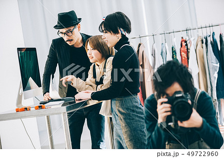 クリエイティブ　撮影風景 49722960