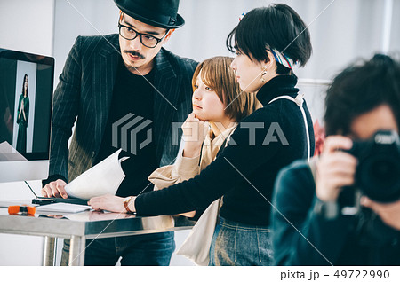 クリエイティブ　撮影風景 49722990