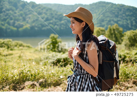 女性　北海道　旅行 49725275